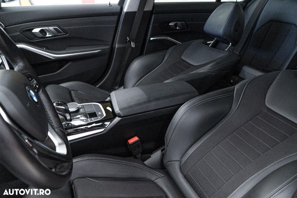 BMW Seria 3 318i Aut. Sport Line - 15