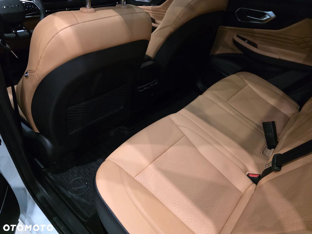 BAIC 7 1.5T Luxury DCT - 13