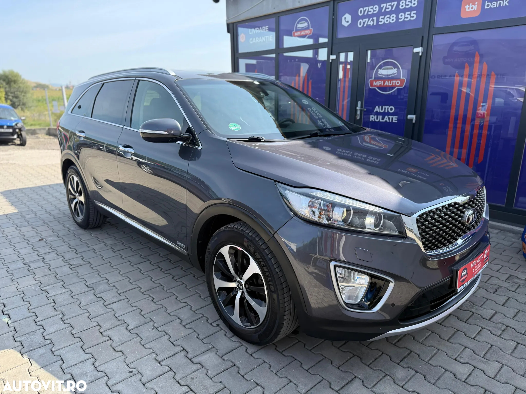 Kia Sorento - 8