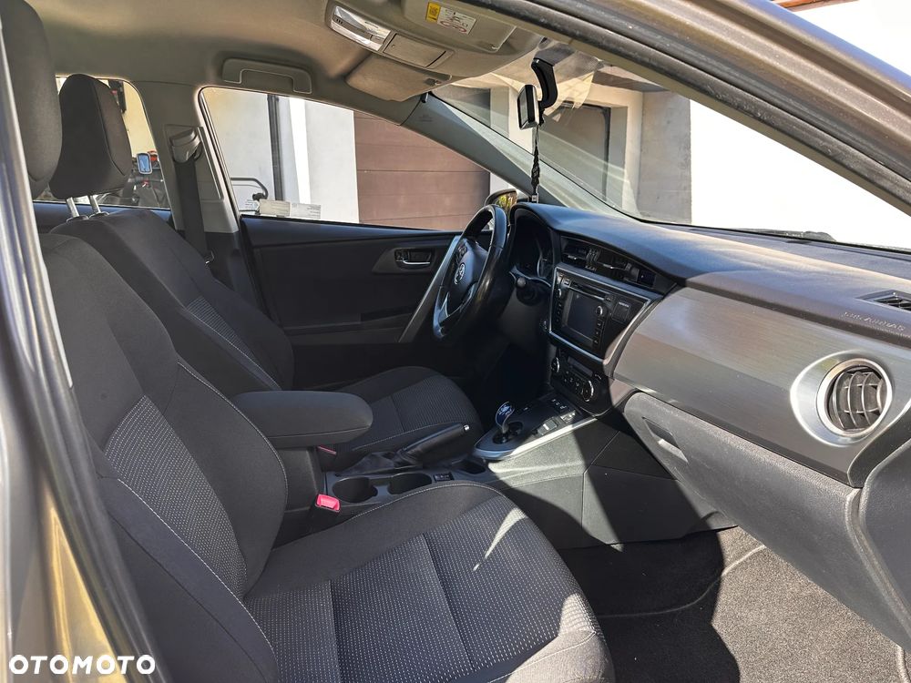 Toyota Auris - 25