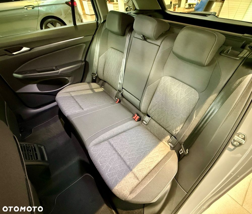 Volkswagen Golf VIII 1.5 TSI Life Plus - 10