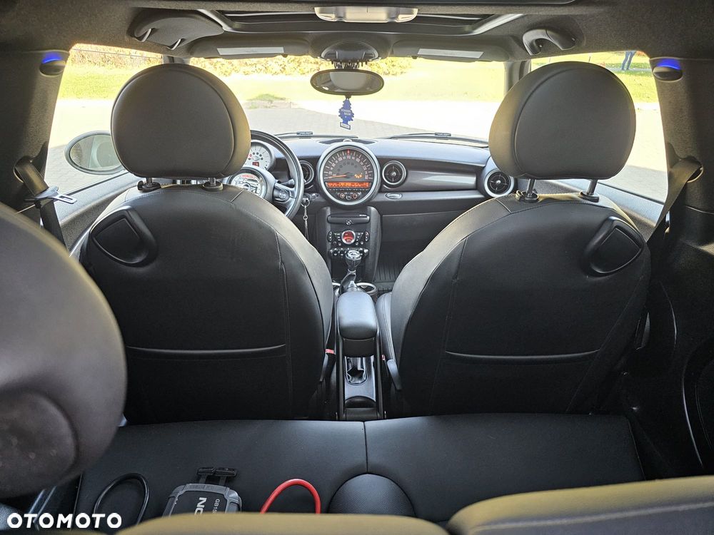 MINI Cooper S 50 Mayfair - 26
