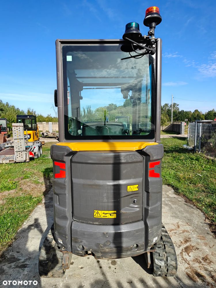 Volvo EC18E - 8