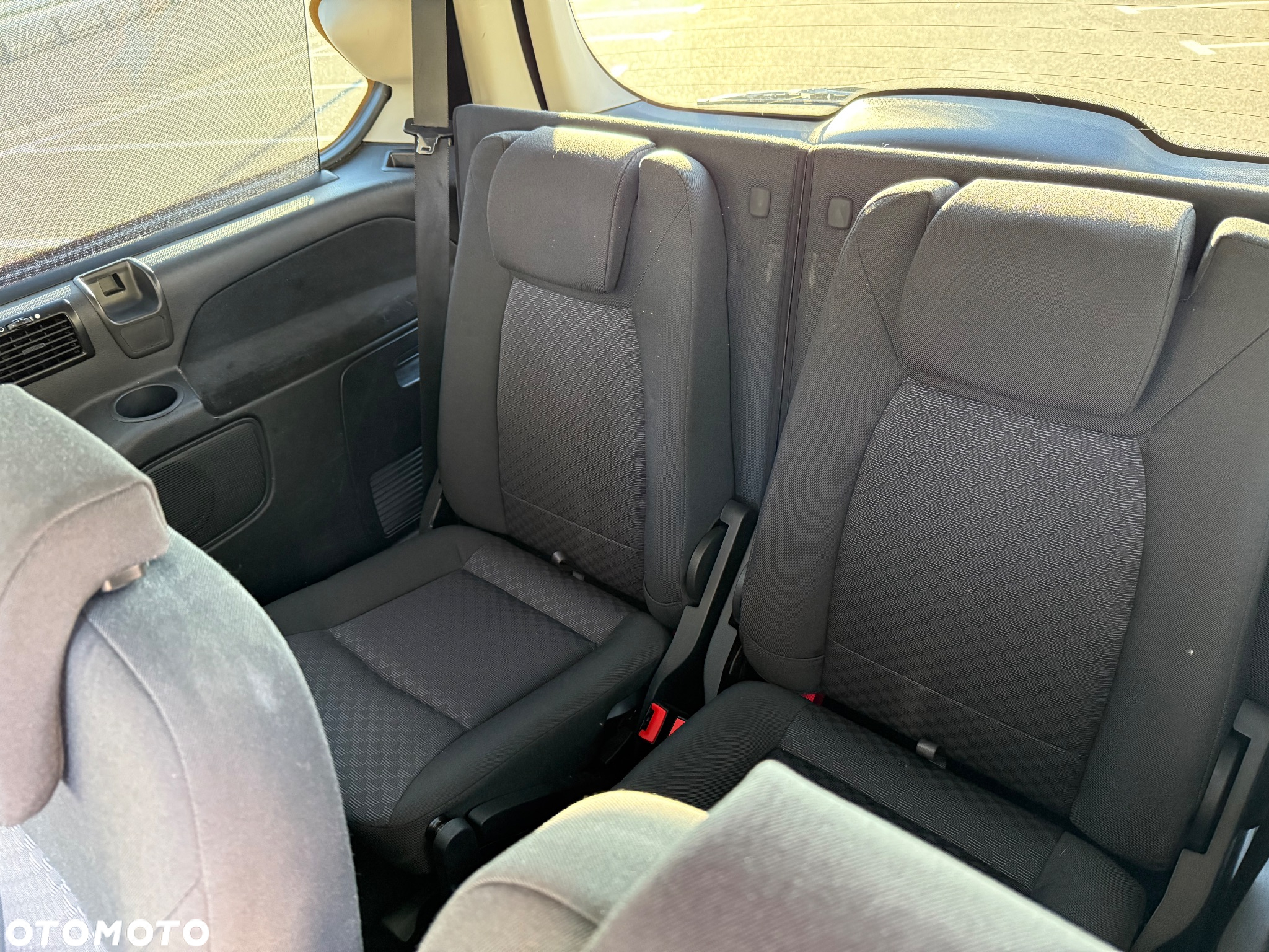Ford Galaxy 2.3 Ghia - 29