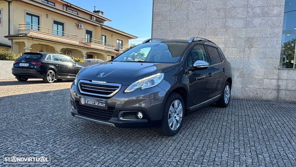 Peugeot 2008 1.2 PureTech Allure - 1
