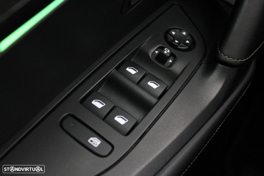 Peugeot e-2008 50 kWh GT Pack - 30