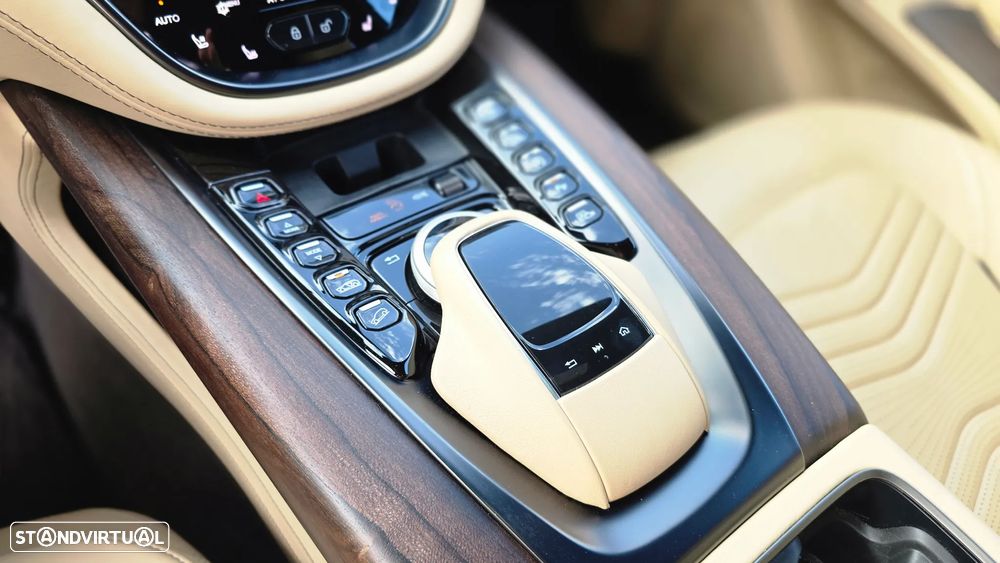 Aston Martin DBX Standard - 17