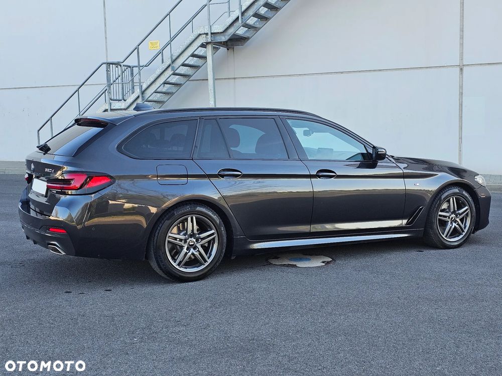 BMW Seria 5 520d xDrive M Sport Edition - 7