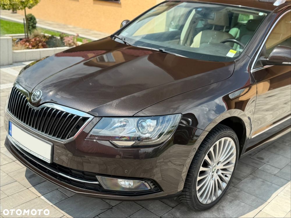 Skoda Superb 2.0 TDI 4x4 L&K DSG - 31
