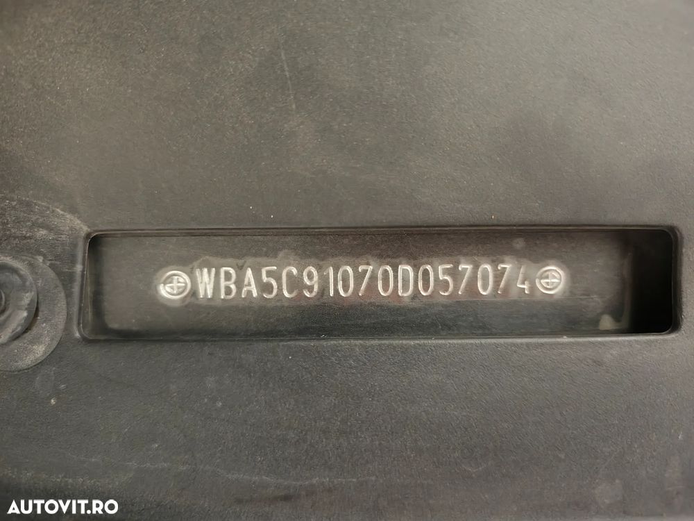 BMW Seria 5 525d xDrive AT - 36