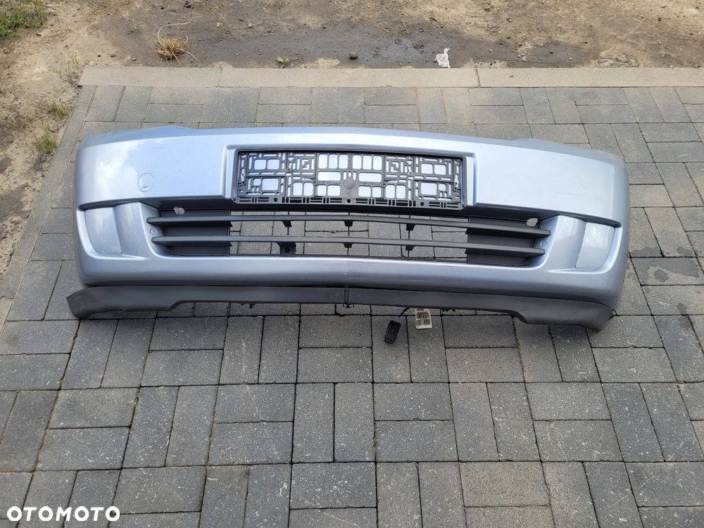 Opel Meriva A Zderzak przedni Z163 - 1