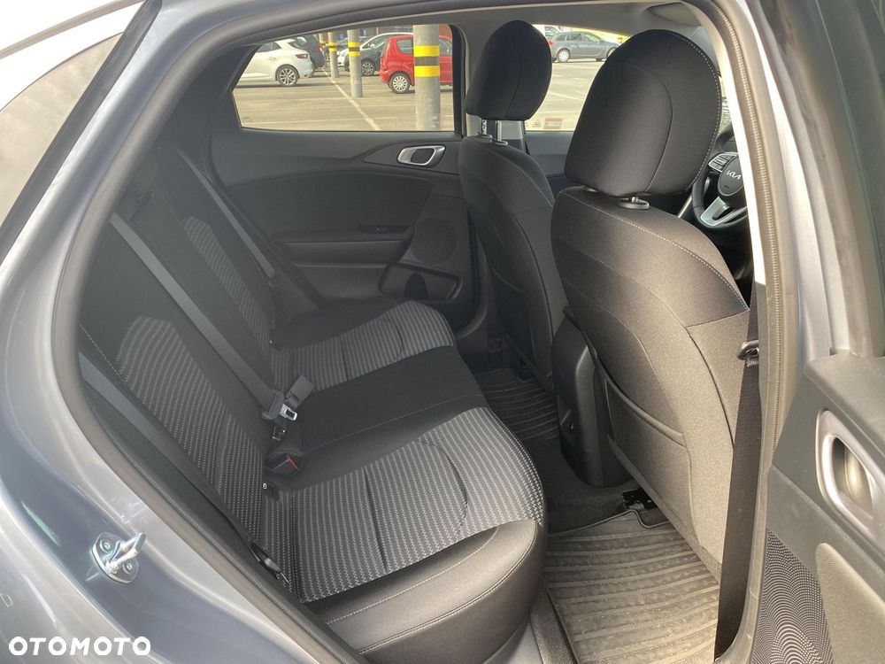 Kia XCeed 1.5 T-GDI M - 13