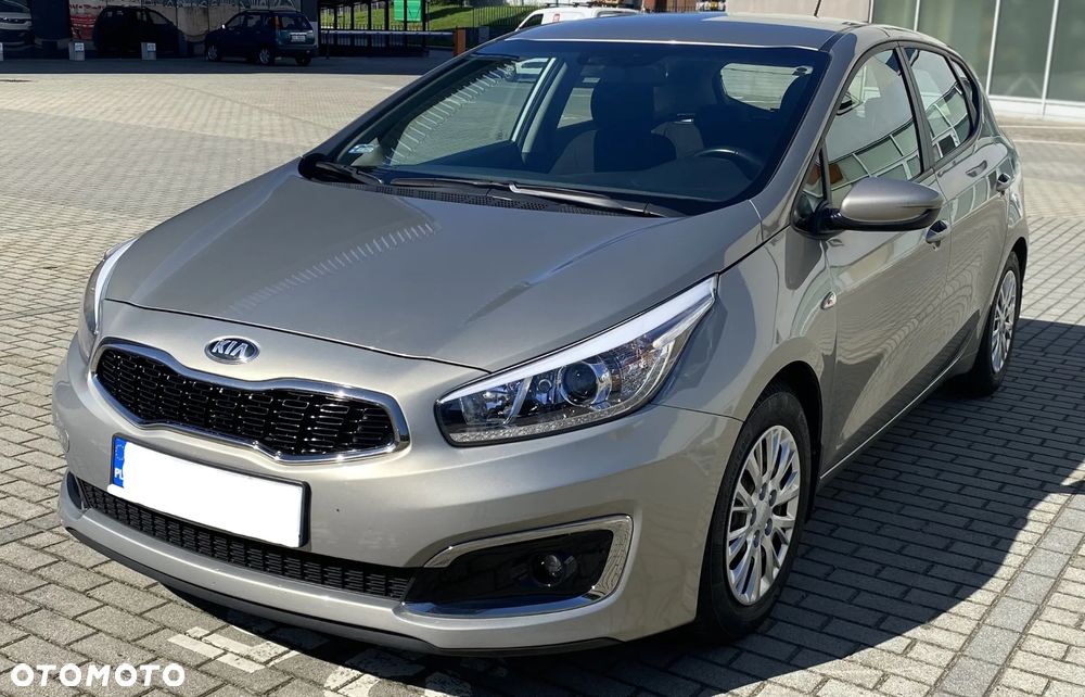 Kia Ceed Cee'd 1.6 CRDi L DCT - 1