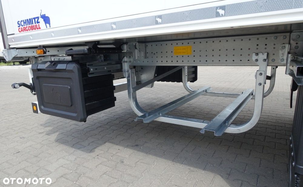 Schmitz Cargobull HAKÓWKA - 11