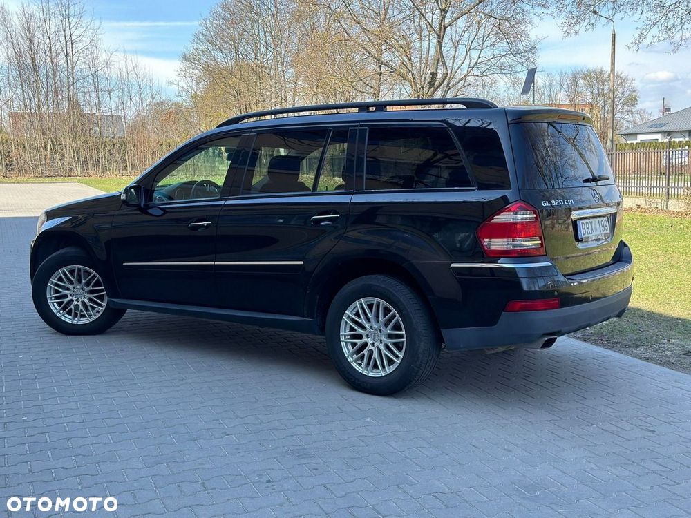 Mercedes-Benz GL - 16