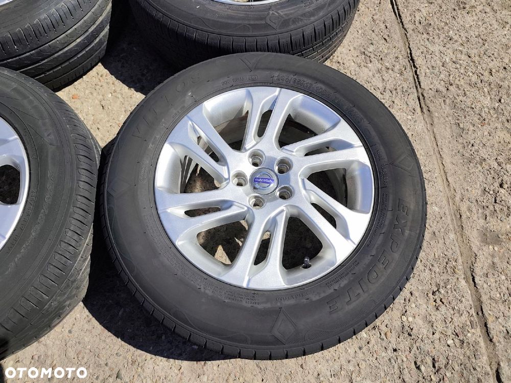 VOLVO XC60 KOŁA FELGI 31429693 ET55 7,5X17 - 7