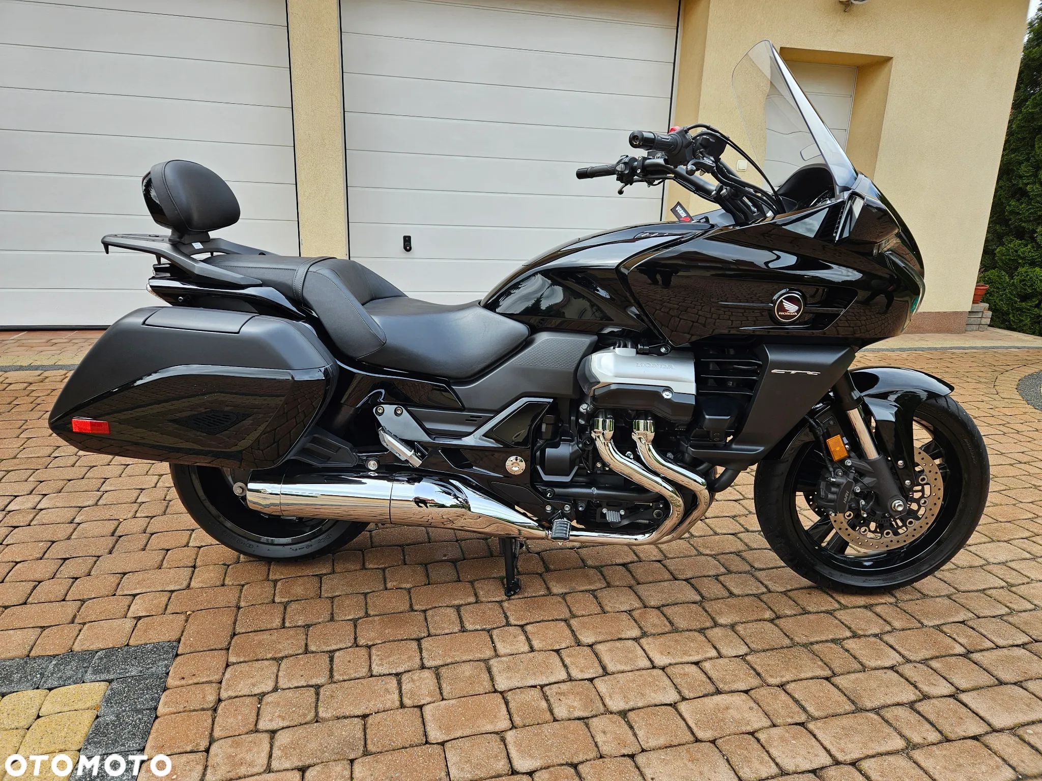 Honda CTX - 1