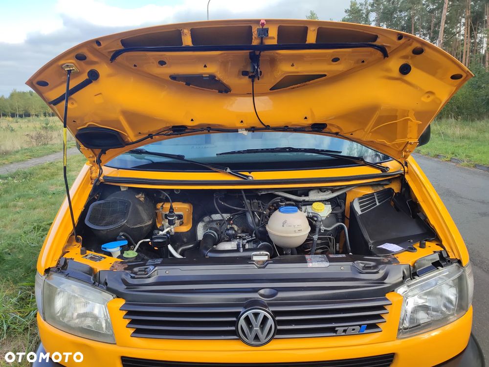 Volkswagen Transporter - 40