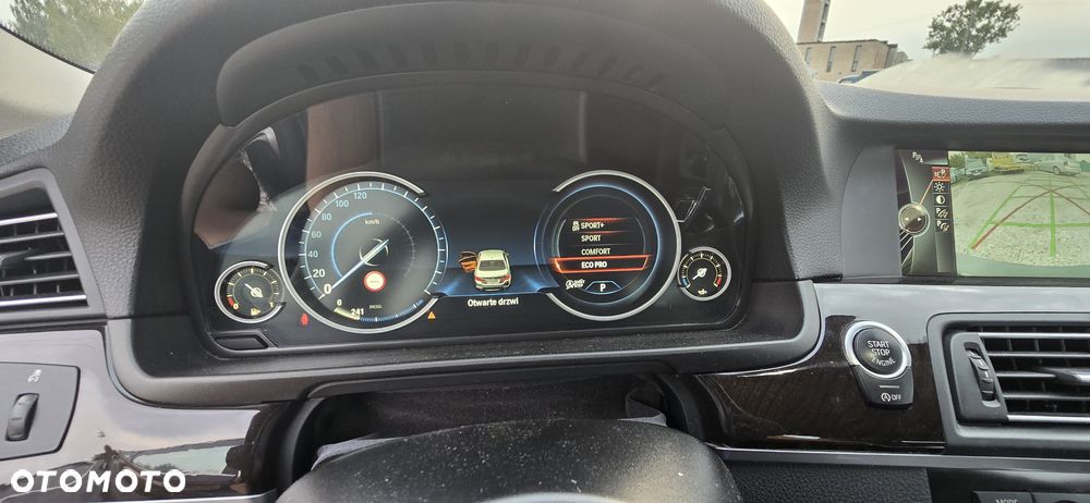 BMW Seria 5 530d xDrive - 27
