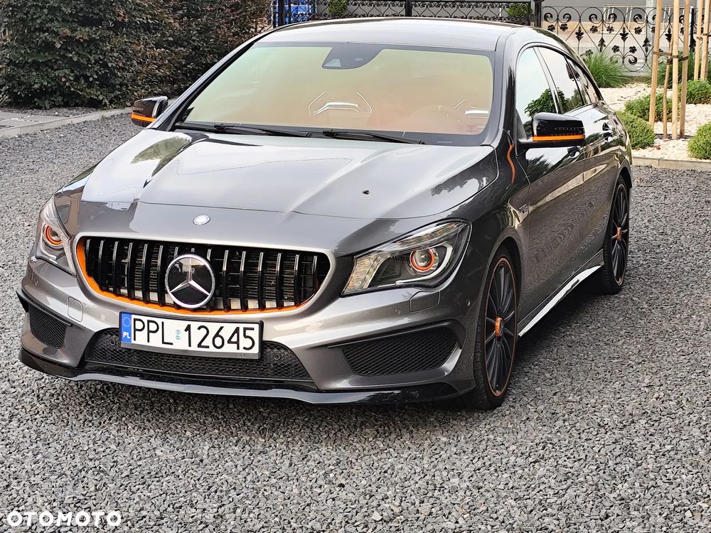 Mercedes-Benz CLA AMG 45 4-Matic - 4
