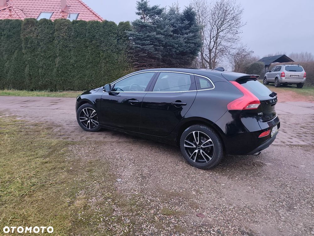 Volvo V40 T3 Geartronic Summum - 3