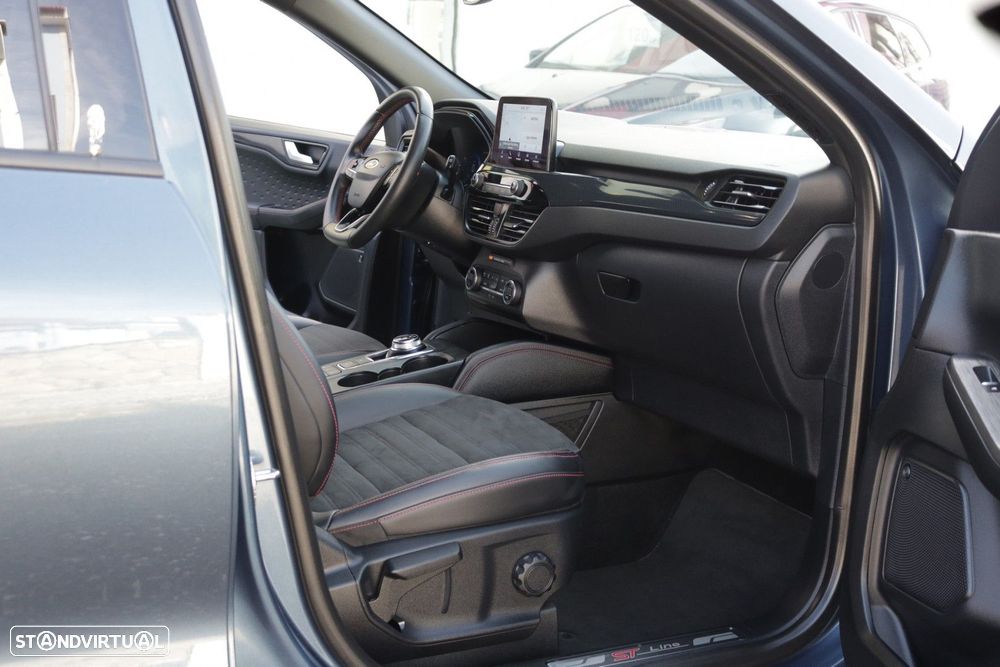 Ford Kuga 2.5 PHEV ST-Line X - 23