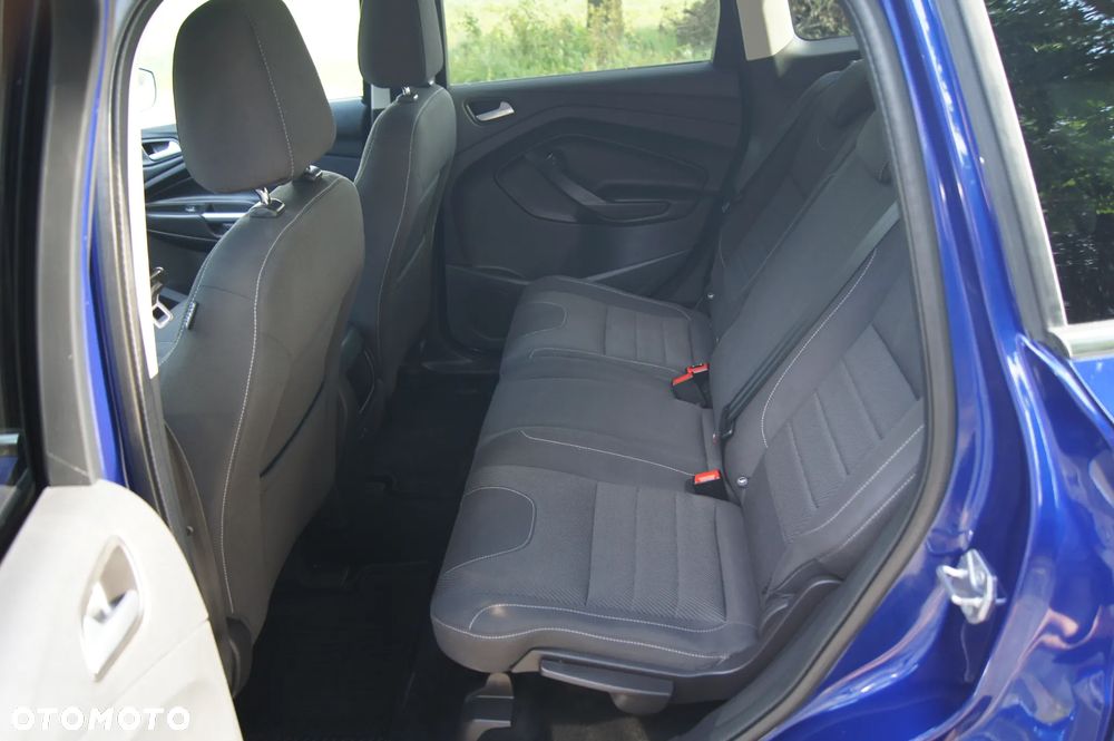 Ford Kuga 1.5 EcoBoost 2x4 Trend - 21