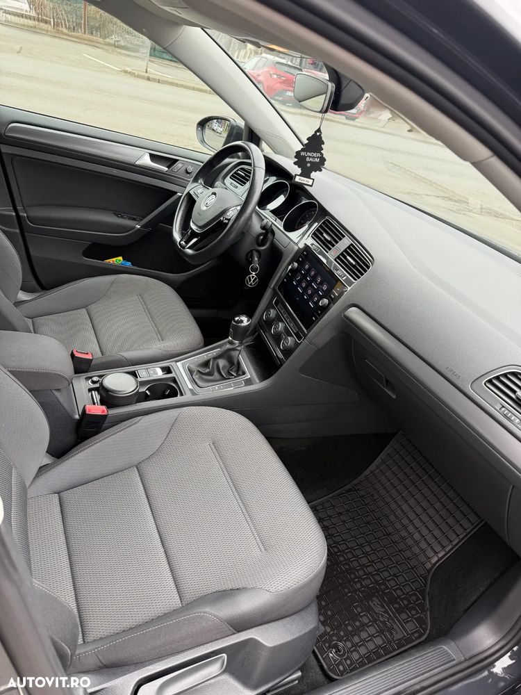 Volkswagen Golf 1.0 TSI Comfortline - 10