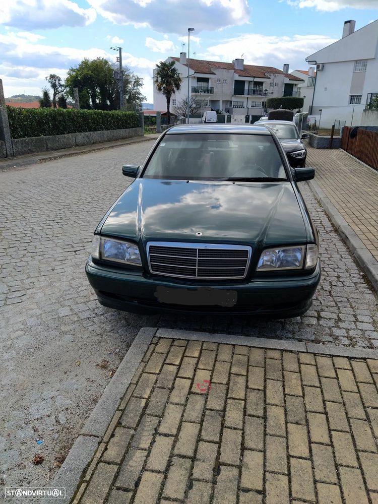 Mercedes-Benz C 220