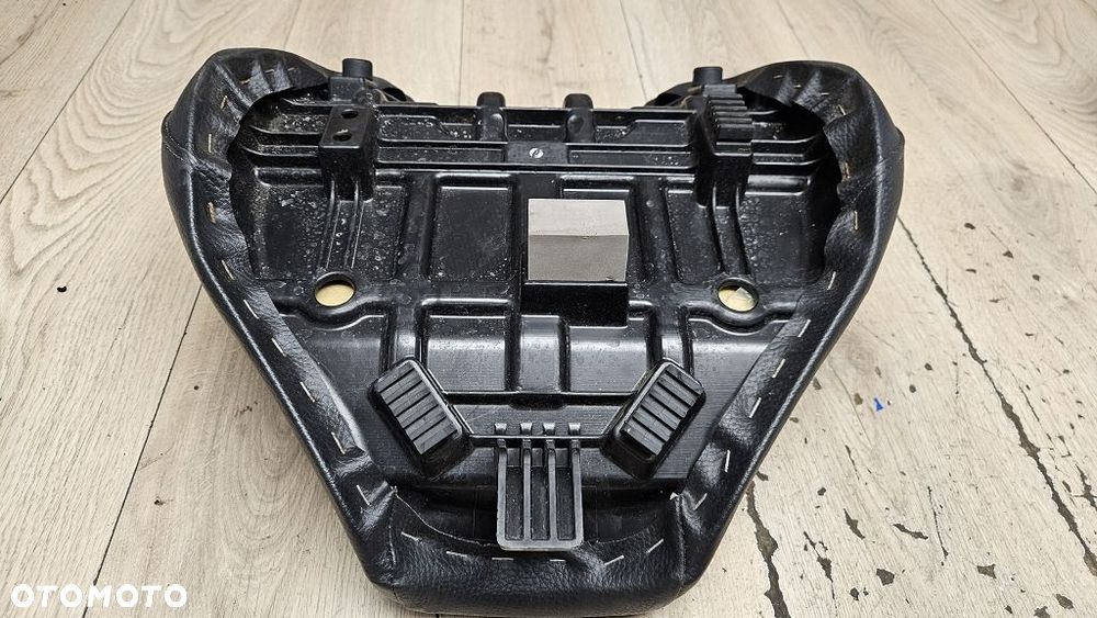 Siedzenie kierowcy Suzuki VL800 Intruder Boulevard 45100-43H0 - 7