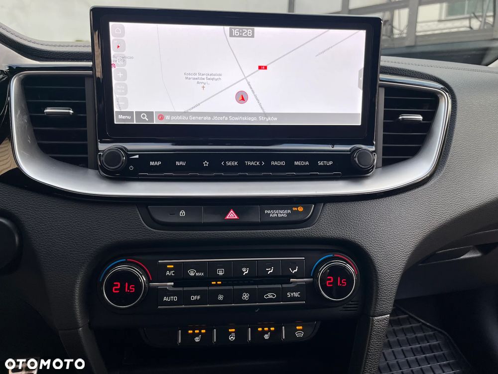 Kia Ceed 1.5 T-GDI Business Line Plus - 12