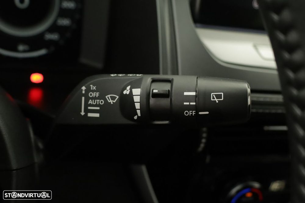 Nissan Qashqai 1.3 DIG-T N-Connecta LED - 18