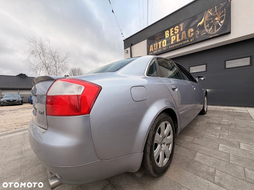 Audi A4 Limousine 1.8T - 11