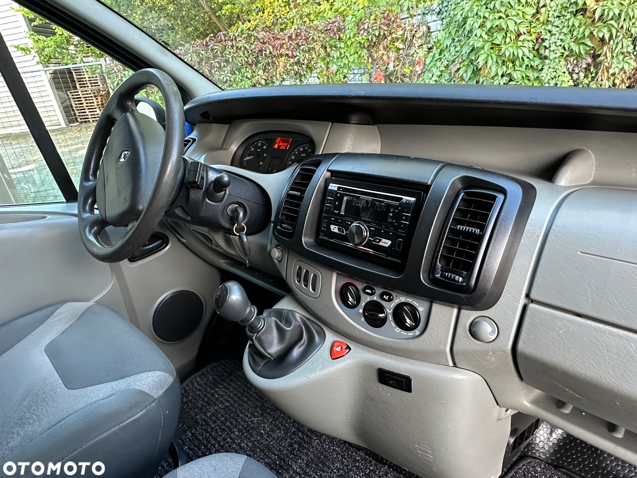 Renault Trafic - 21