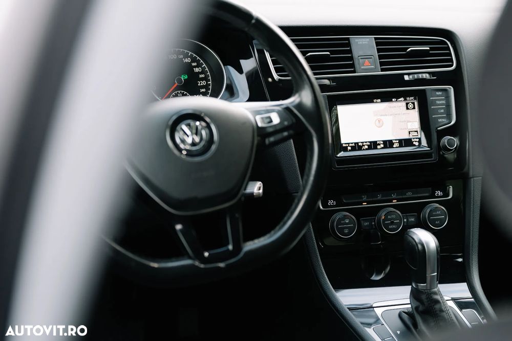 Volkswagen Golf 1.6 TDI DSG BMT Highline - 20