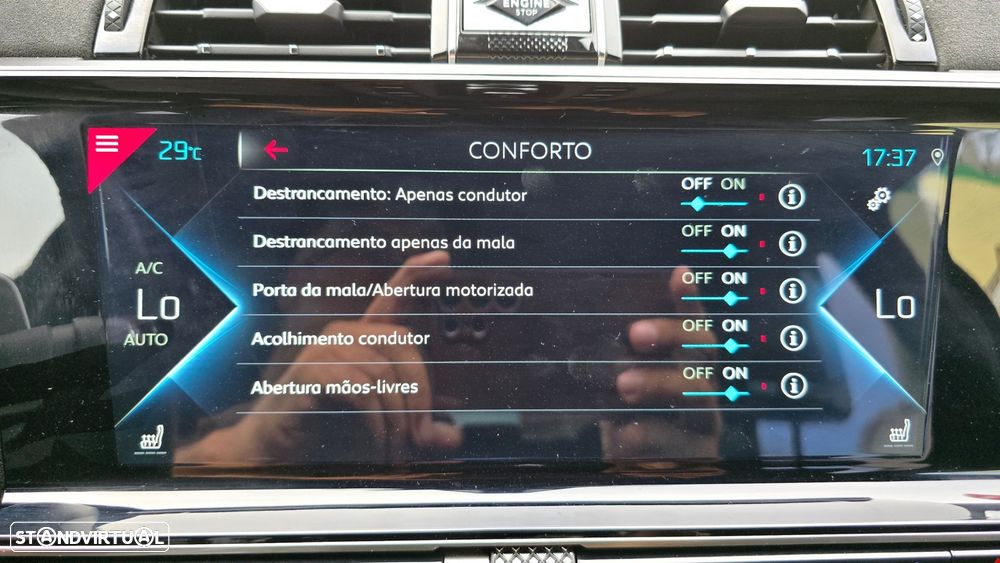 DS DS7 Crossback - 27