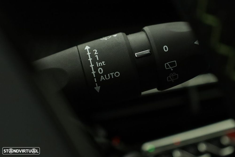 Peugeot e-2008 50 kWh GT - 20