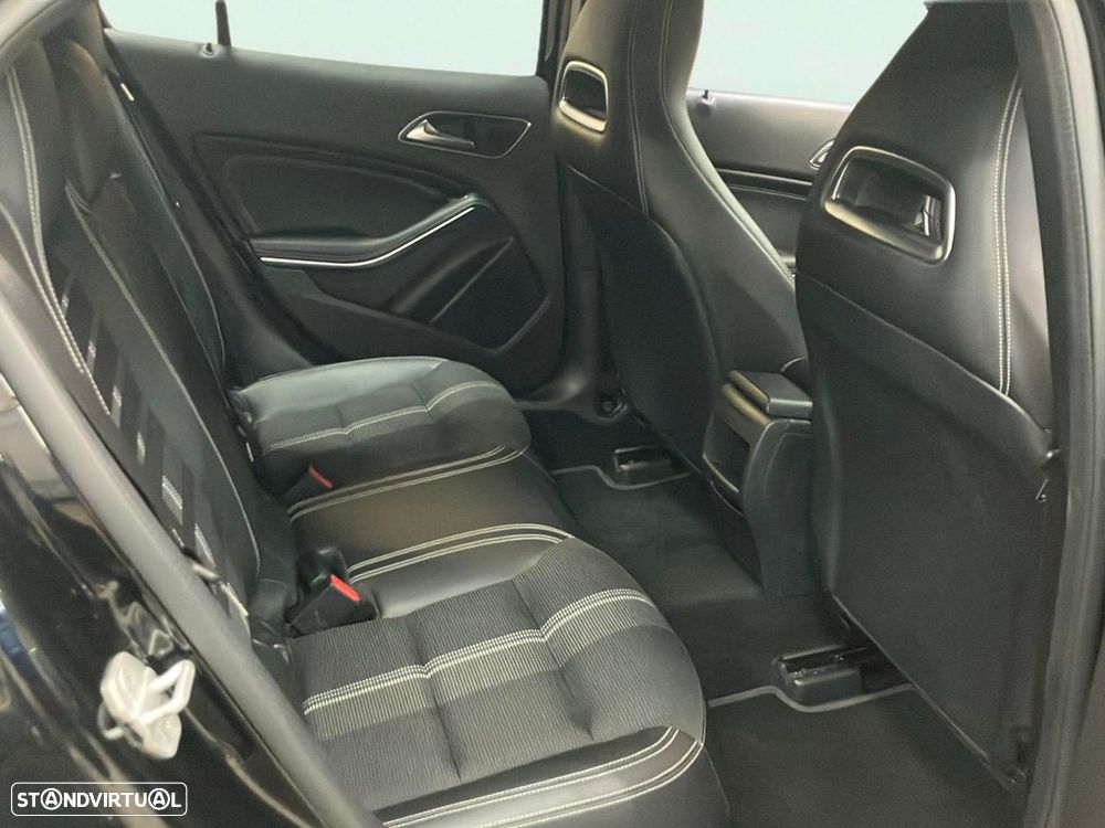 Mercedes-Benz GLA 180 - 14