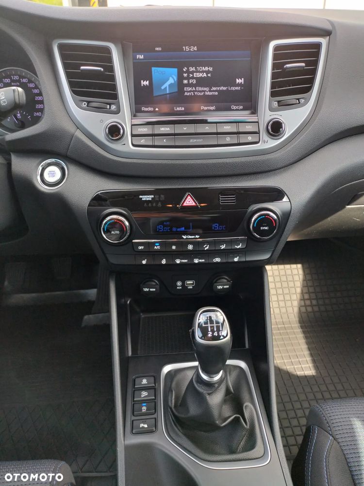 Hyundai Tucson 1.6 GDI BlueDrive Comfort 2WD - 16