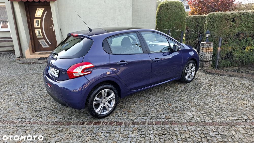Peugeot 208 1.2 PureTech Allure - 15