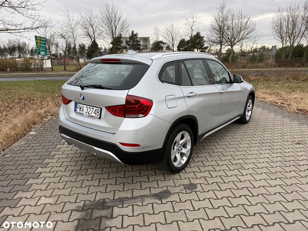 BMW X1 sDrive16d Sport Line - 23