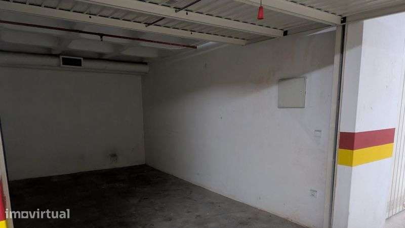 Arrendo Garagem na SOLUM - Coimbra - Grande imagem: 3/4