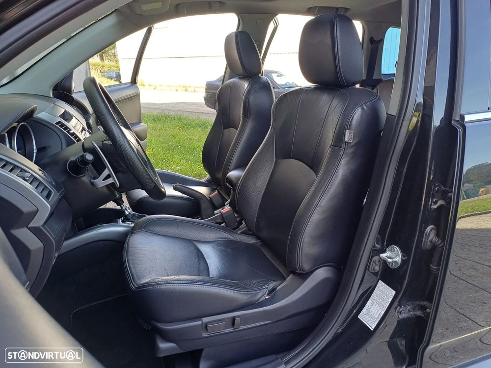 Mitsubishi Outlander 2.2 DI-D Instyle 2 Aut. 4WD - 35