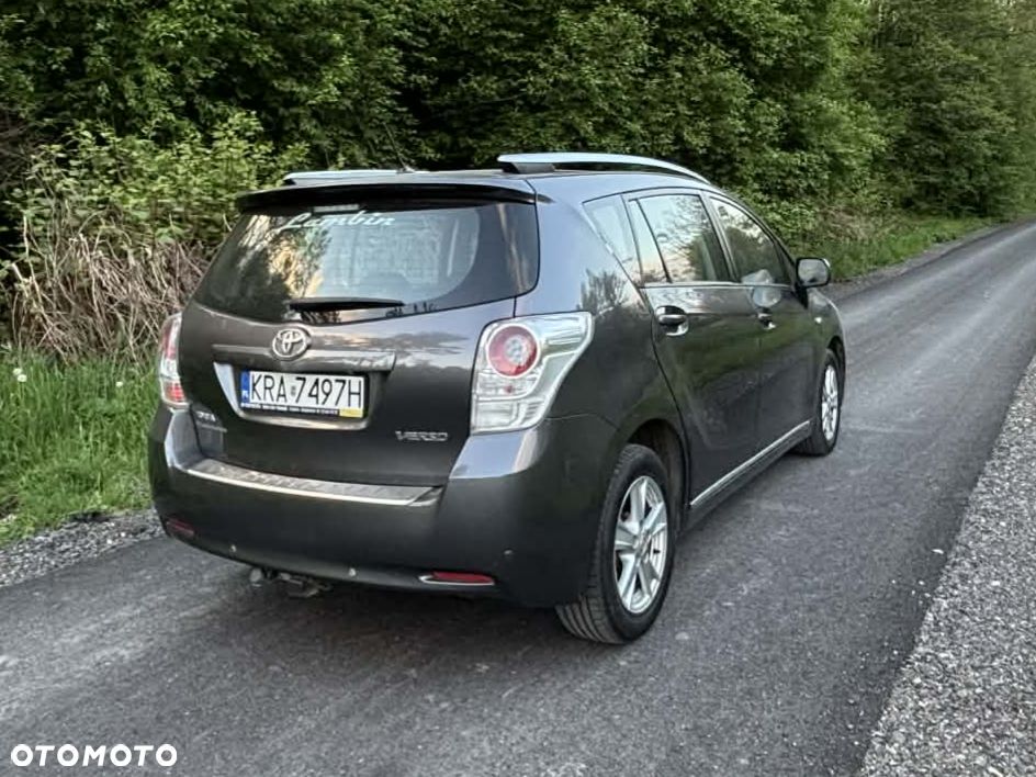 Toyota Verso 2.0 D-4D Life - 6