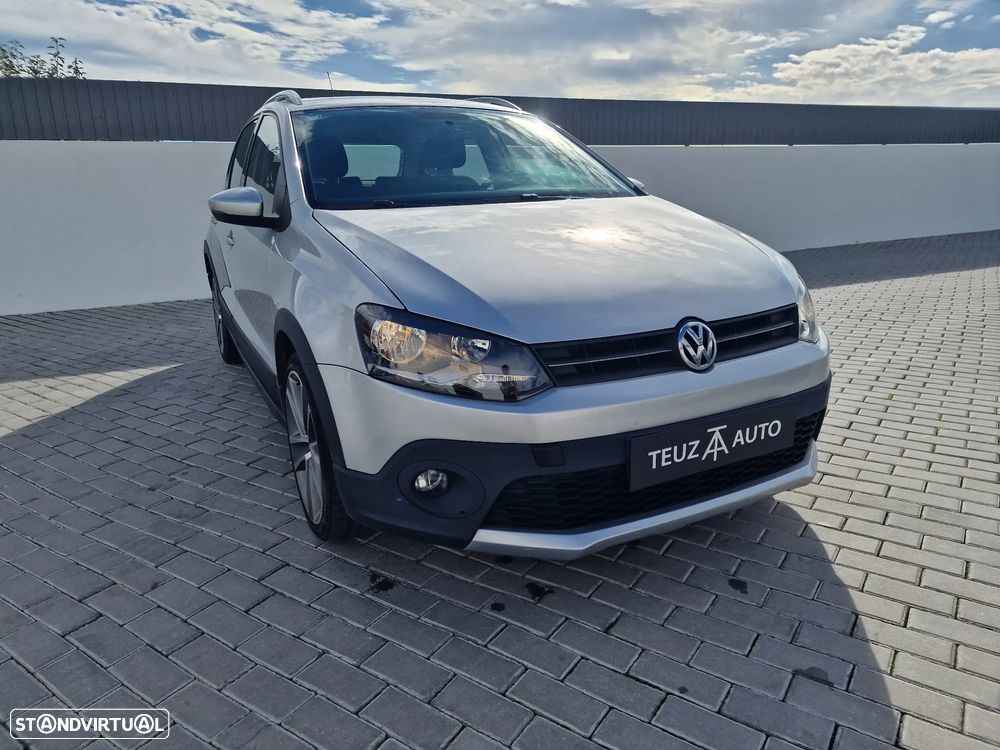 VW Polo 1.6 TDI Confortline BlueMotion - 1