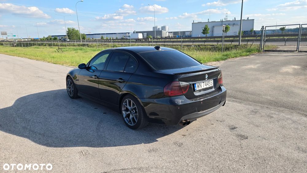 BMW Seria 3 330i - 5