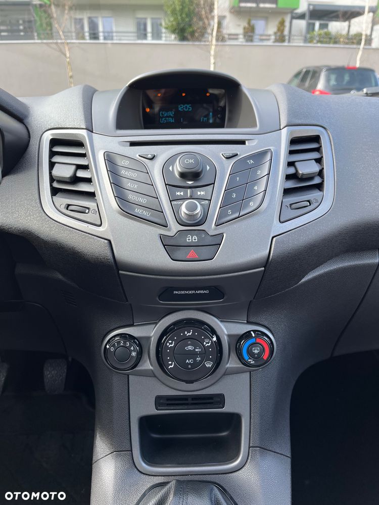 Ford Fiesta 1.25 Trend EU5 - 27