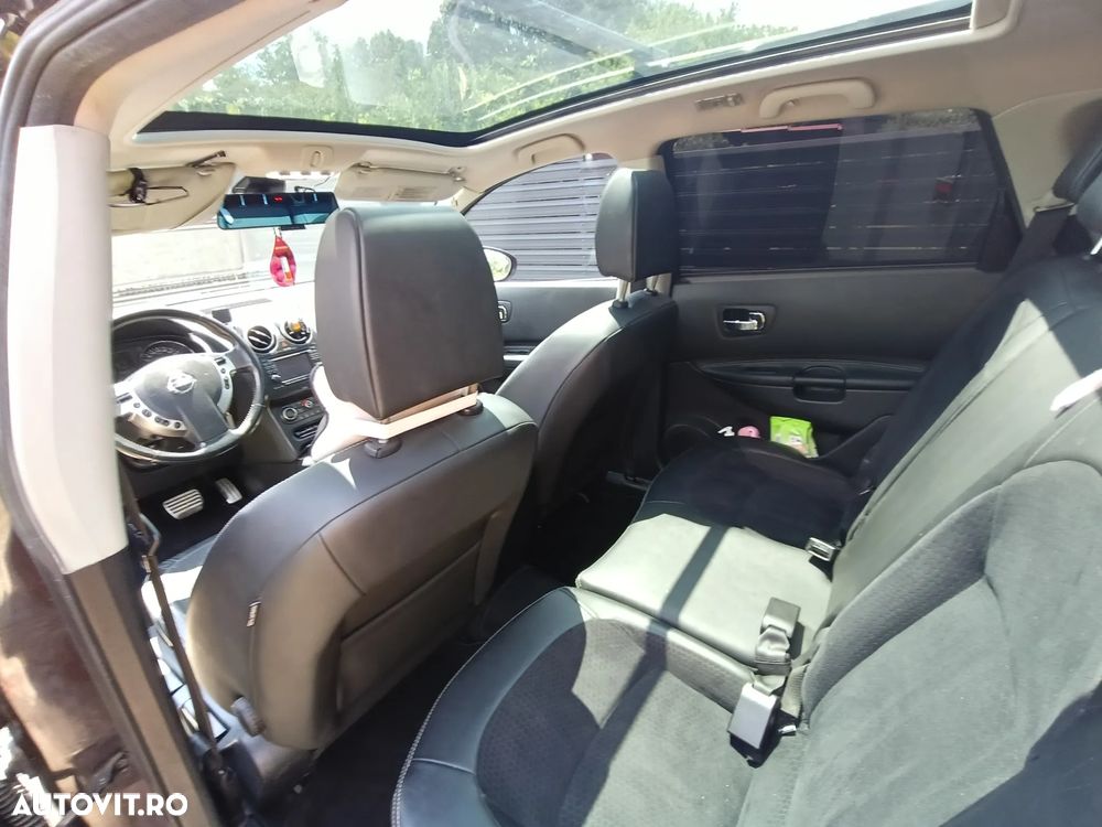 Nissan Qashqai 2.0 DCI 4 x 4 DPF Aut tekna - 27