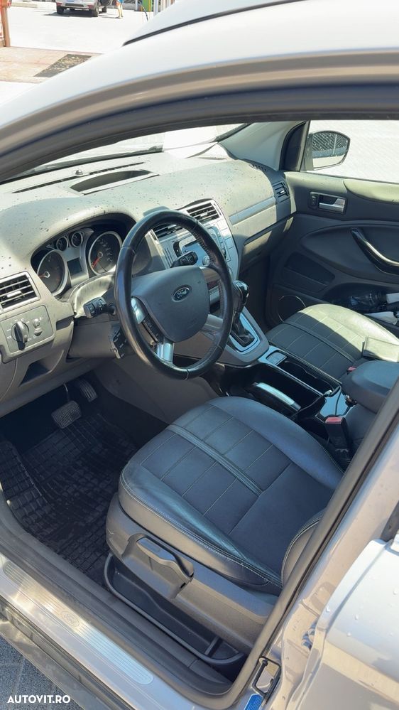 Ford Kuga 2.0 TDCi 4x4 Aut. Titanium - 7