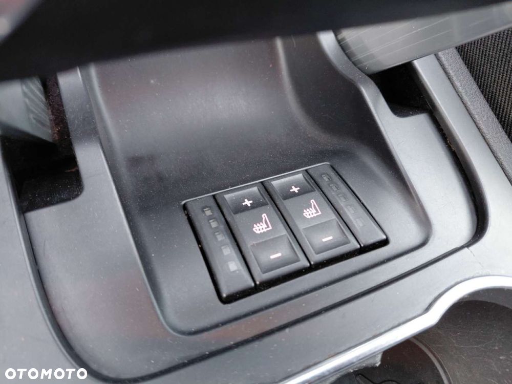 Ford S-Max - 22